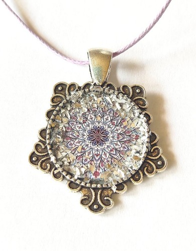Collana vintage con ciondolo