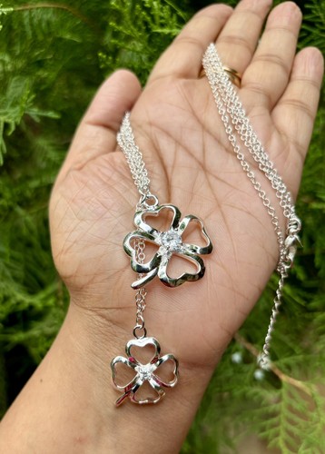 Collana con ciondolo