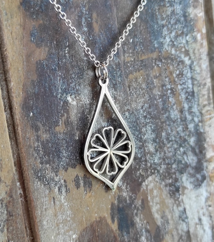 Collana lunga acciaio con