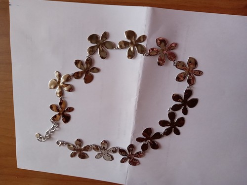 V238 collana girocollo fiori - v238,