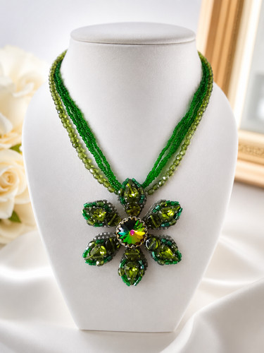 Collana multifili verde con - collana,